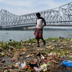 More than 1000 rivers account for 80% of global riverine plastic emissions into the ocean